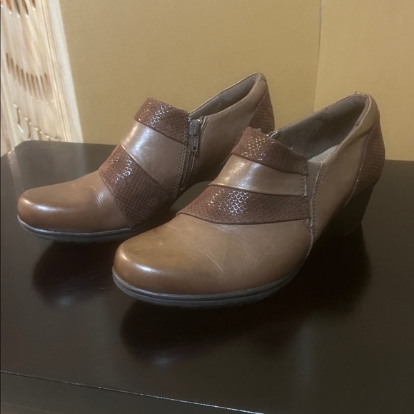 EUC - EARTH ORIGINS - brown leather shoe 8.5M - Picture 4 of 10